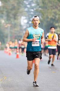 BIB: 45972
                            <button type="button" onclick="openModal(10372136)" class="btn btn-primary btn-sm float-right btn-popup" data-toggle="modal" data-target=".modal-high-quality">
                        <i class="fas fa-shopping-cart"></i> Add to Cart
                    </button>
                                            <button type="button" onclick="isThisMe(10372136, true)" class="btn btn-success btn-sm float-right btn-popup btn-isme hidden" data-toggle="tooltip" data-placement="bottom" title="นี่คือรูปของคุณใช่ไหม คลิกที่นี่เพื่อเอาเข้าอัลบั้ม">
                        <i class="fas fa-plus"></i> Add to album
                    </button>
                    <button type="button" onclick="isThisMe(10372136, false)" class="btn btn-warning btn-sm float-right btn-popup btn-isnotme hidden">
                        <i class="fas fa-ban"></i> Remove from album
                    </button>